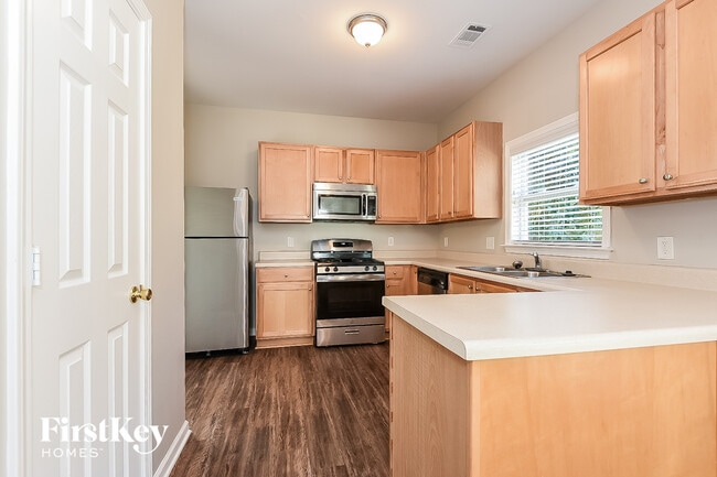 Photo - 966 Mill Creek Ave