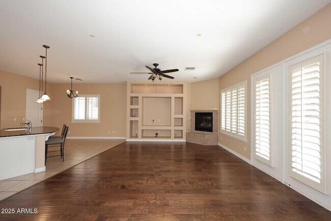 Photo - 2007 E Topeka Dr