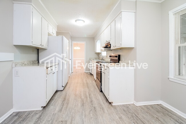 Photo - 614 Pine Hill Dr