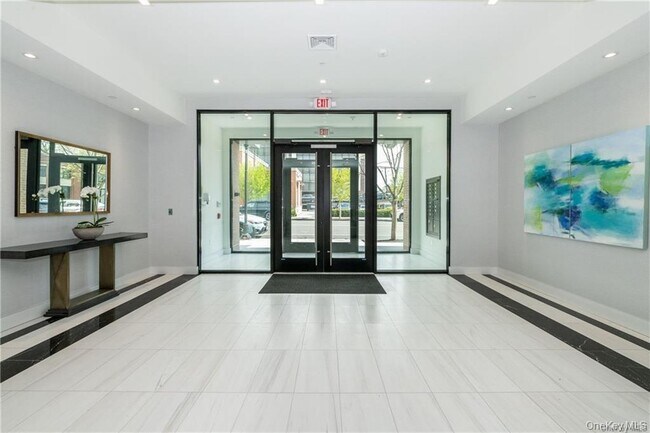 Photo - 110 Chatsworth Ave Unit 201