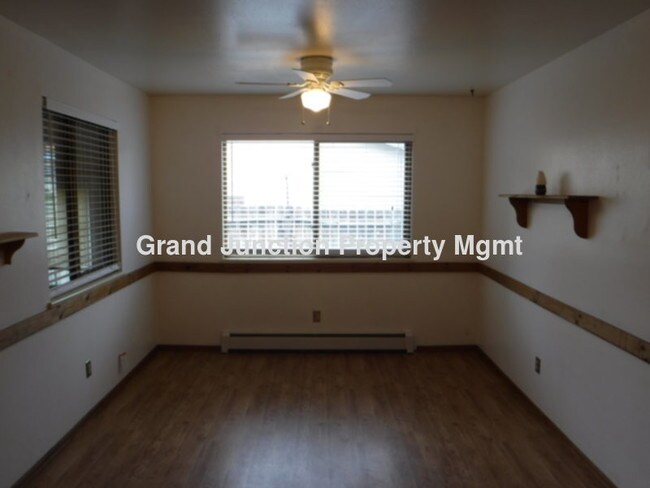 Photo - Cute 3 bedroom house.  Well maintained.