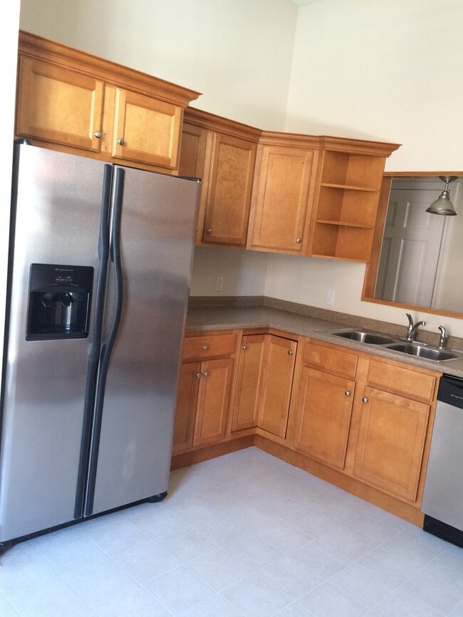 Photo - 200 S Walnut St Unidad Apt 2A