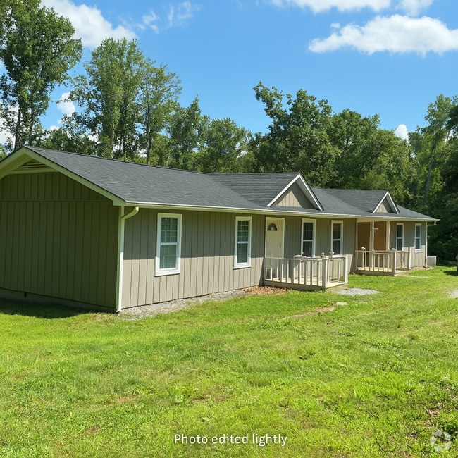 Building Photo - 218 Hickory Forest Rd Unit A Rental