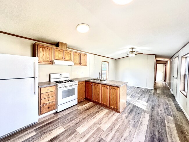 Photo - 90 Yankee Folly Rd