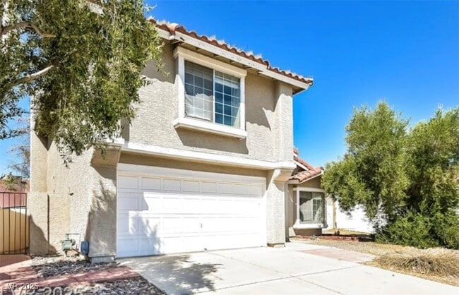 Photo - 741 Round Table Dr