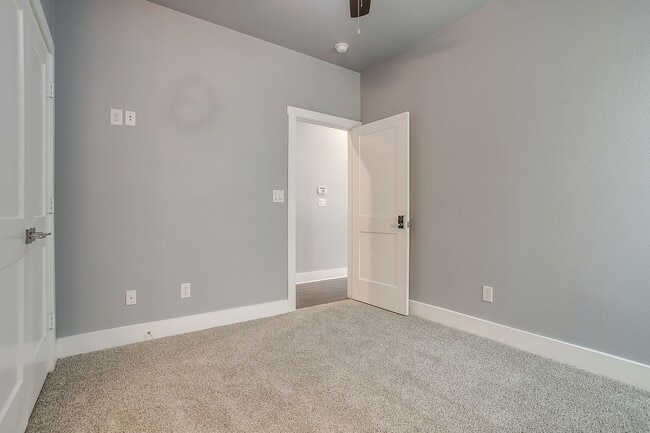 Photo - 2822 Forest Park Blvd Unit 2822 FP-2028