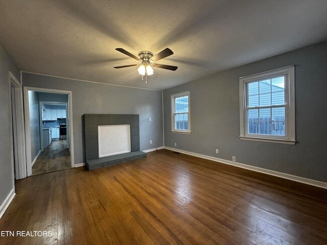 Photo - 937 Shamrock Ave