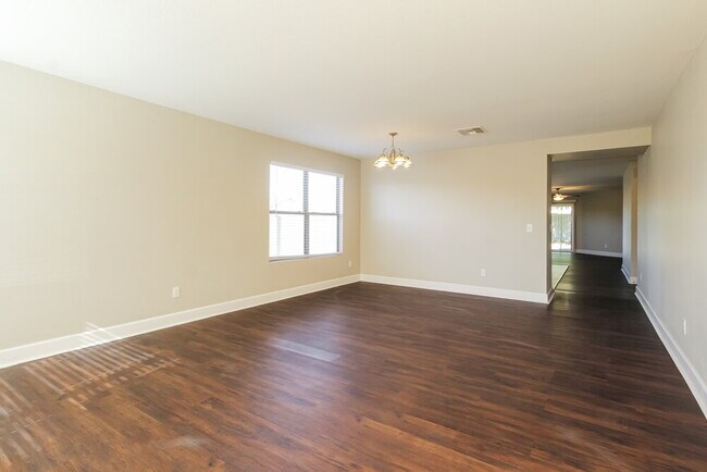 Photo - 9642 W Kingman St