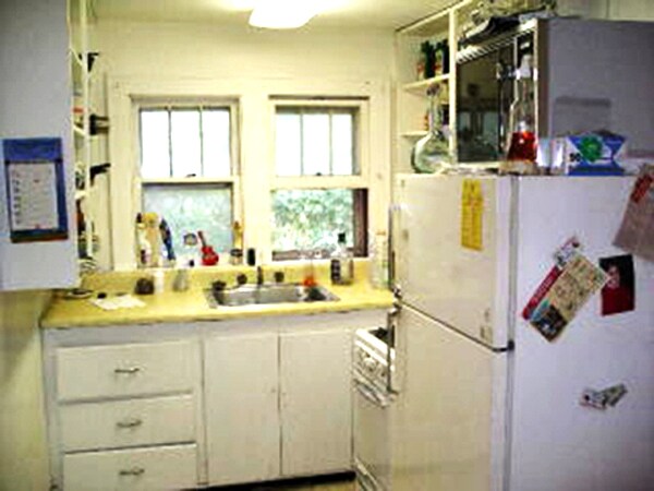 Photo - 104 S Grove St