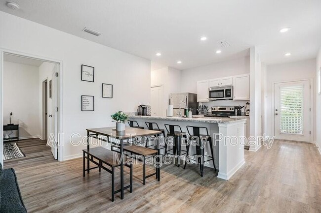 Building Photo - 2604 N Highland Ave Unit A