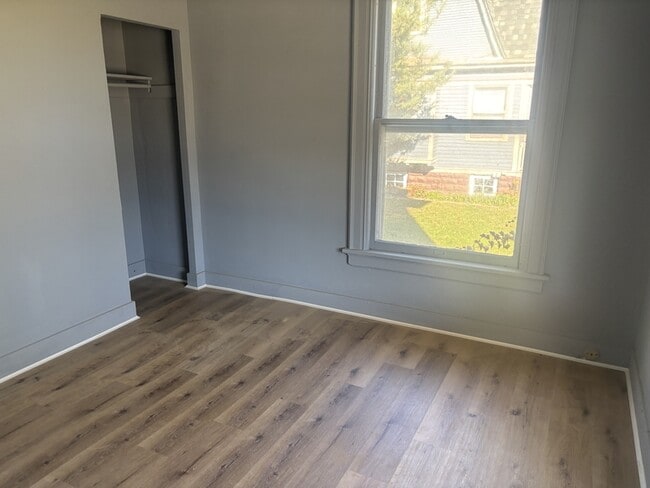 Photo - 1534 3rd Ave SE