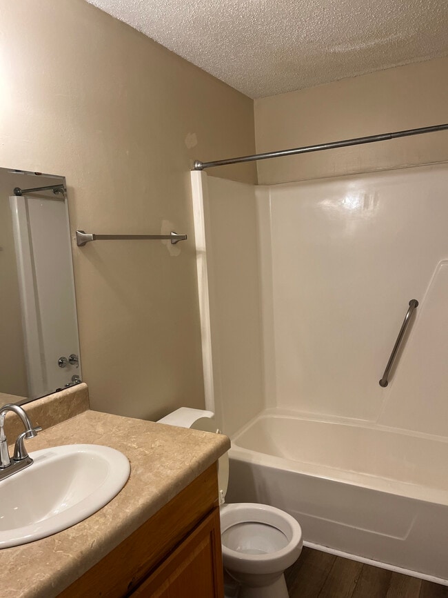 Photo - 906 W Chatham St Unit 906