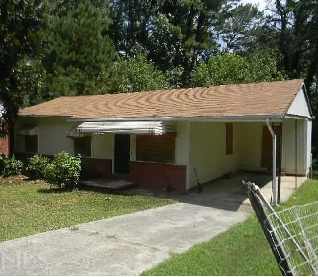 Photo - 875 Fairburn Rd NW