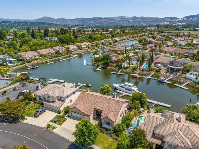 TENTATIVELY RENTED Napa Yacht Club Coveted... - TENTATIVELY RENTED Napa Yacht Club Coveted... House