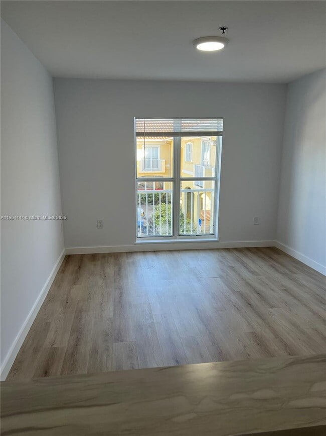 Photo - 9720 SW 184th St Unit 209