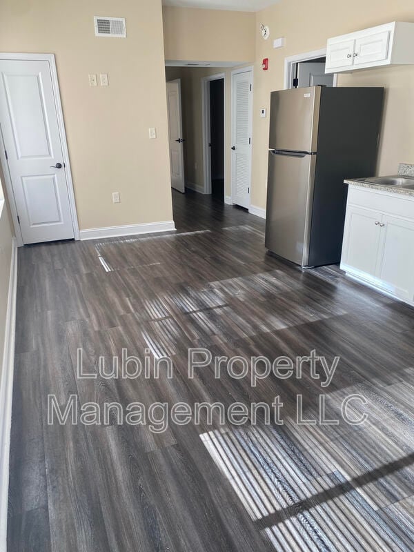 Photo - 1655 Madison Ave Unit 304