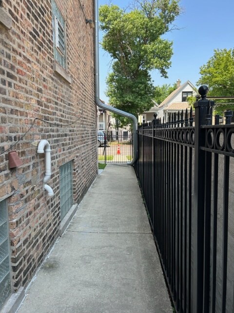 Photo - 2037 N Kildare Ave