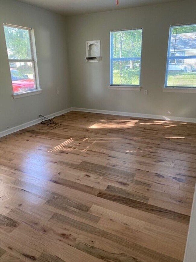 Photo - CUTE 1 BEDROOM / 1 BATH - SMITHVILLE HOME