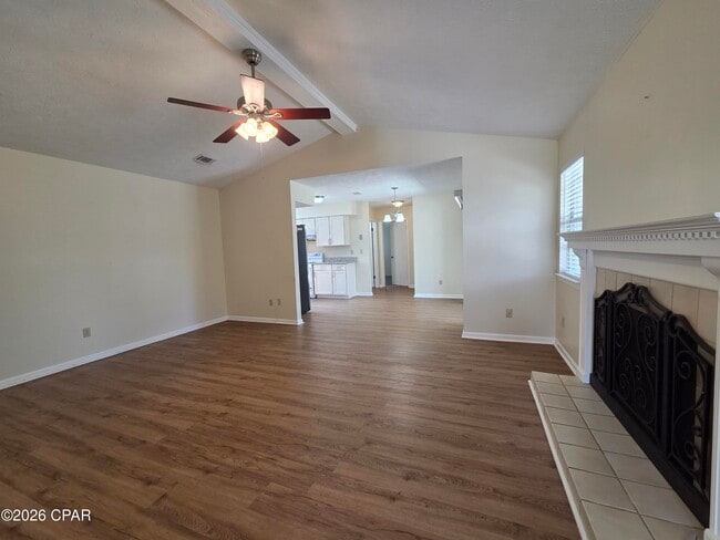 Photo - 4012 Woodridge Rd