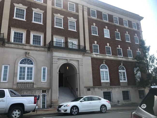 Building Photo - Great Condo in Historic YMCA Building Down...