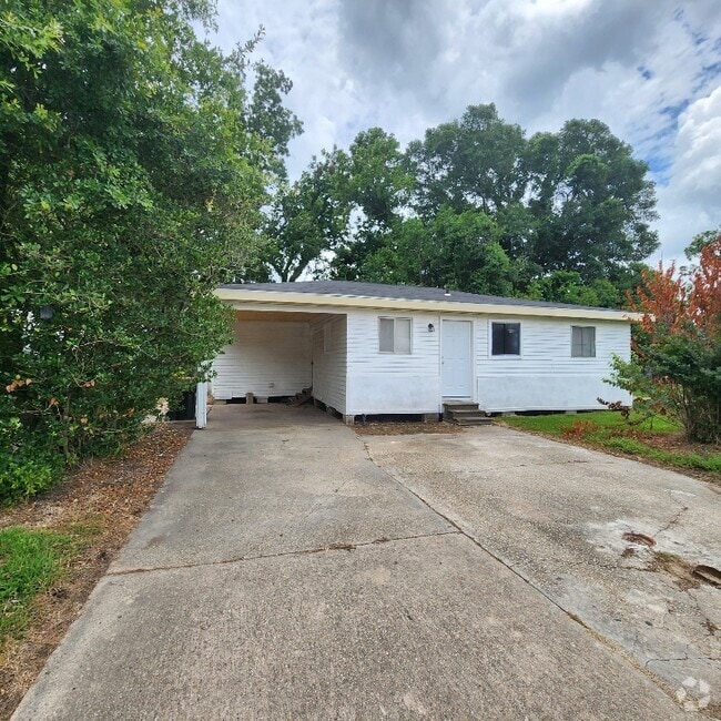 Building Photo - 118 Wilkins St Rental