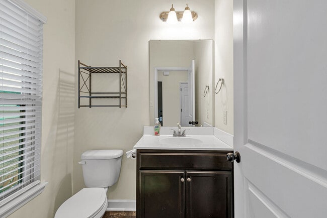 Photo - 303 Channel Run Ln