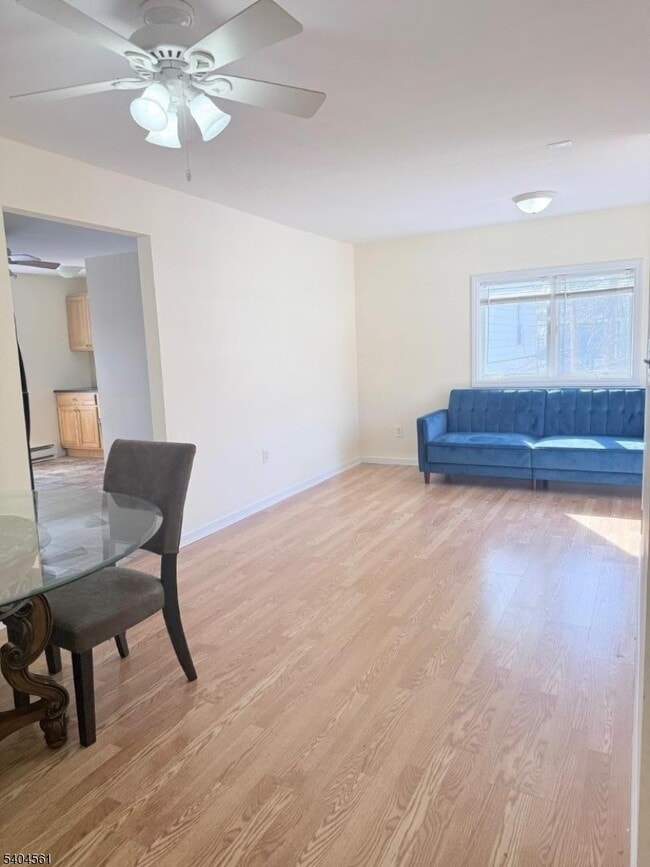 Photo - 416 Broad St