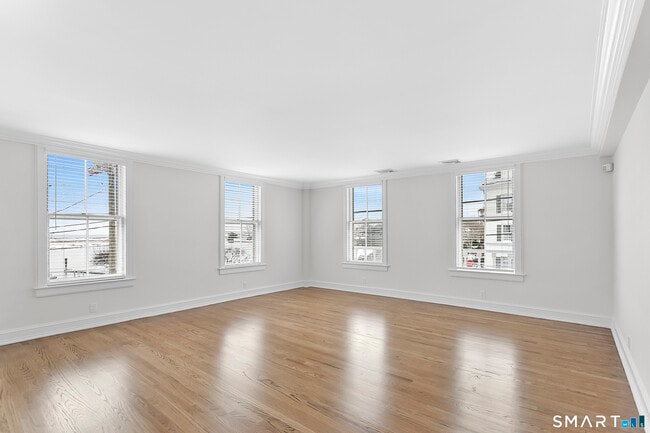 Photo - 249 Main St Unit 1