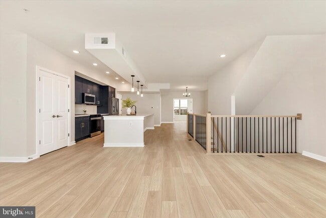 Photo - 714 Iron Frg Rd