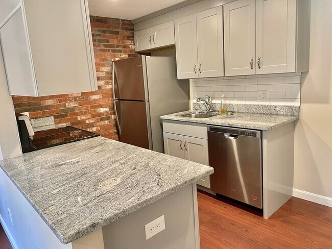 Photo - 169 Norton Ave Unidad 3