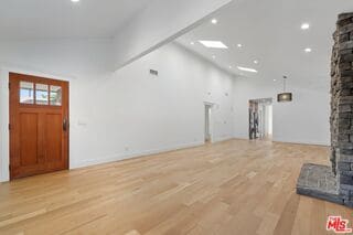 Photo - 2435 Glyndon Ave