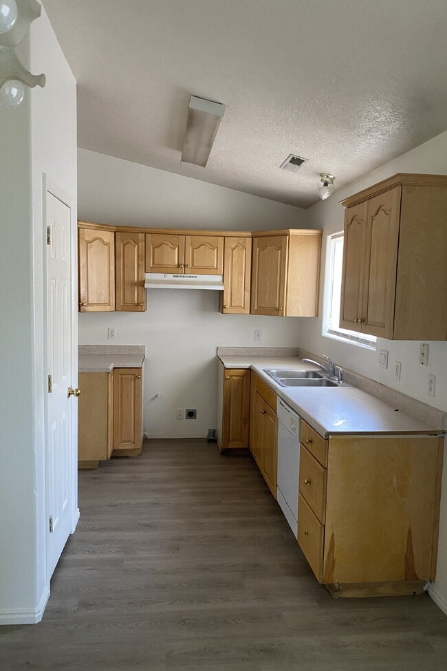 Photo - Charming 2-Bedroom Townhouse with 2 Full Baths in the Heart of Saint George Unit 1