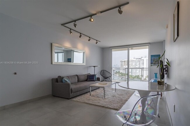 Photo - 1345 Lincoln Rd Unidad 1202