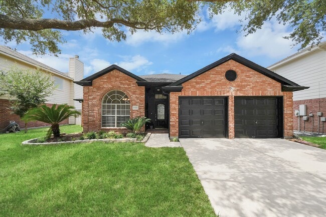 Building Photo - 22722 Birch Point Dr