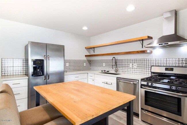 Photo - 3140 E Glenrosa Ave Unidad # 3