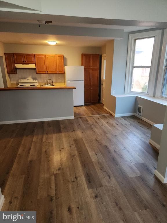 Building Photo - 5025 Penn St