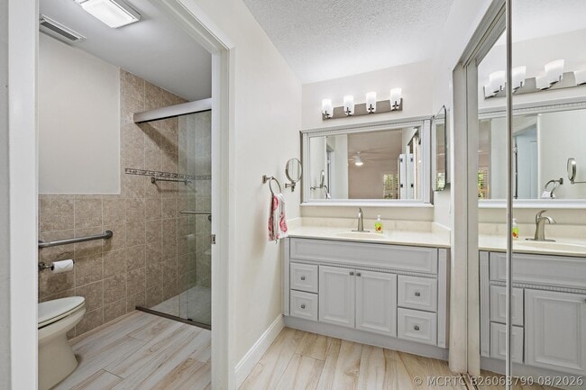 11139 SE Sea Pines Cir