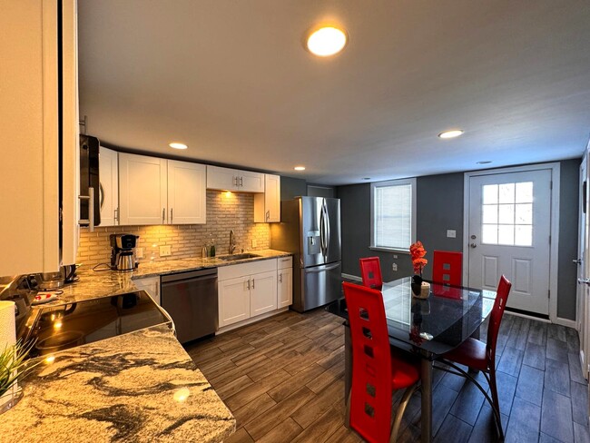 Photo - 60 Cedar St Unit B