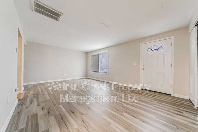 Photo - 5520 Beavercrest Dr Unit #14