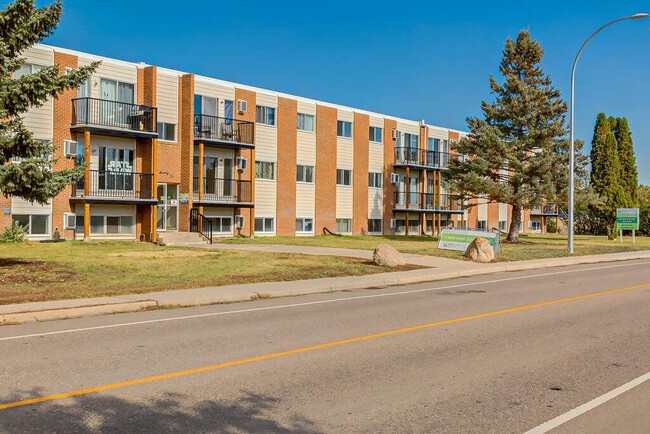 Photo - Fairway Plaza