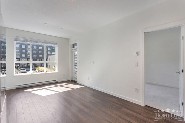 Photo - Modern 2 Bed Condo in Fleetwood Surrey with Premium Amenities Unité 214