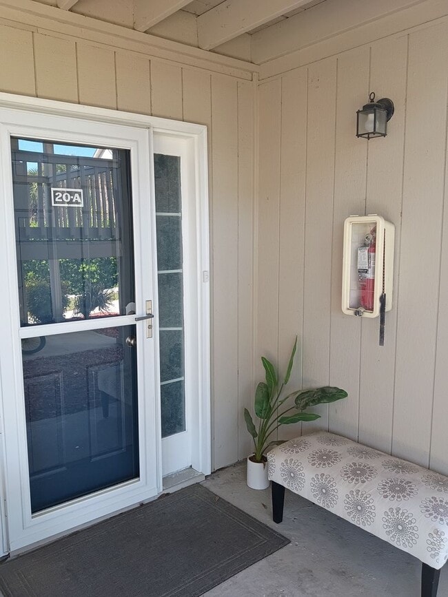 Building Photo - Golf Colony VII