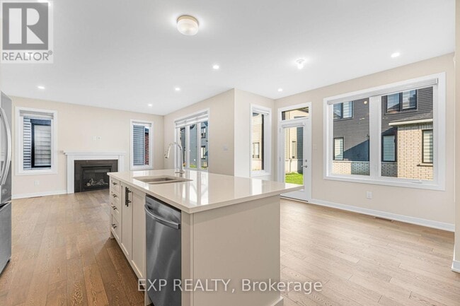 Photo - 345 Peninsula Rd