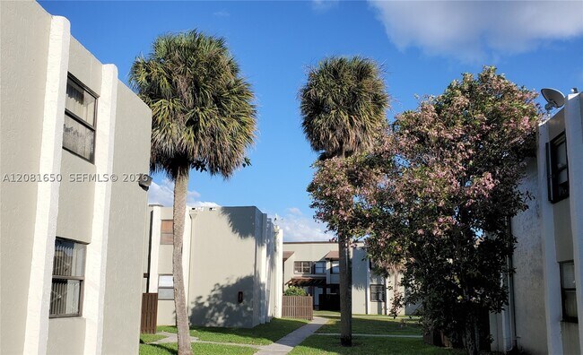 Photo - 10020 NW 9th St Cir Unit 102