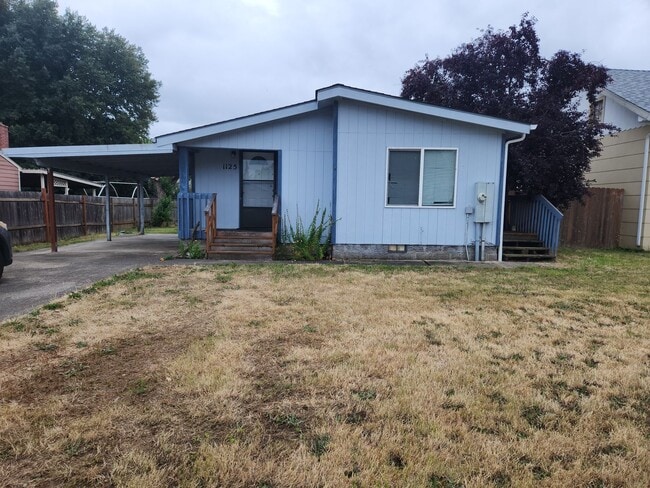 Building Photo - 1125 2nd Ave