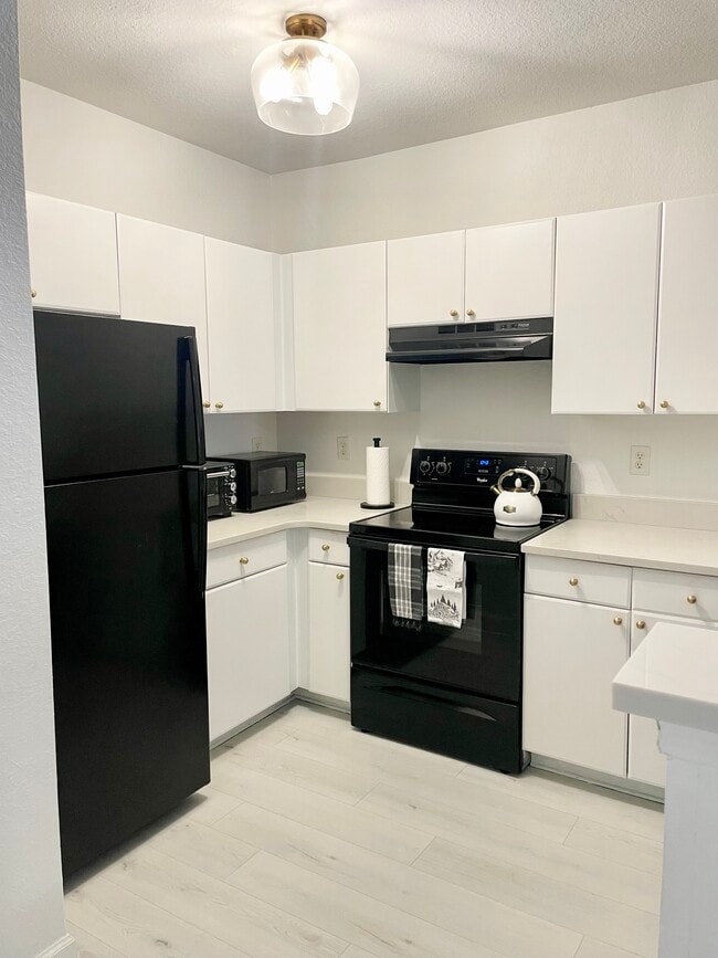 Photo - 304 E South St Unit 5026