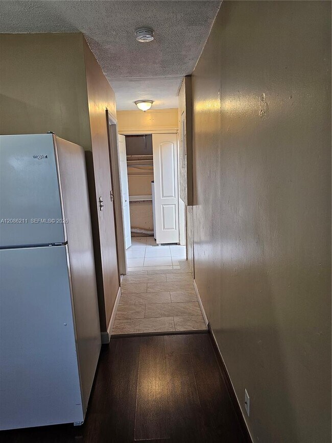 Photo - 3500 NW 39th St Unit 0