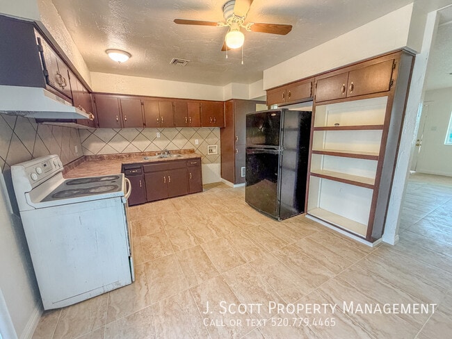 Photo - 6908 W Coolidge St