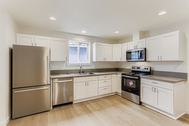 Photo - 5021 SE Haig St