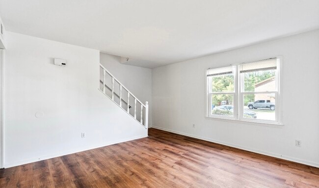 321 Lennon Dr Unit 321 Lennon drive